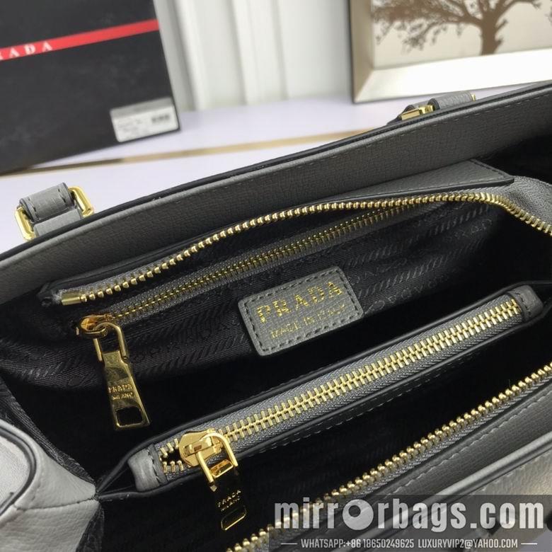 Replica Prada Bags WW5005灰 30X22X13