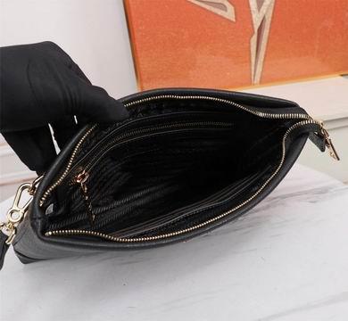 Replica Prada Bags 8351-4 28X17X4cm WP