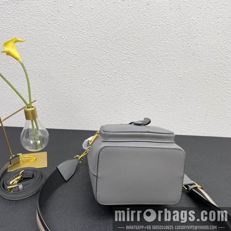 Replica Prada Bags 55129 18X23X12cm XM 3