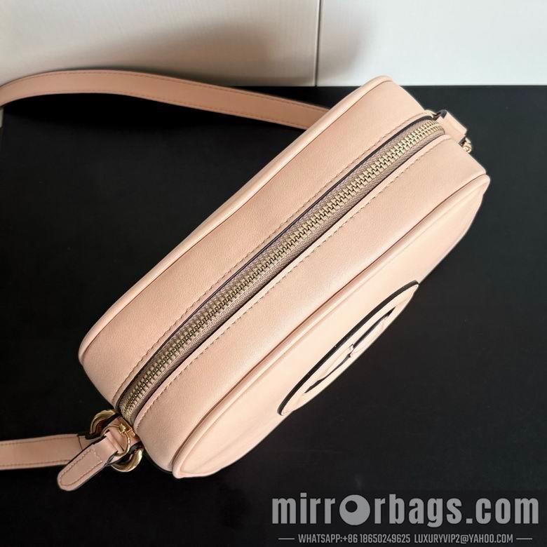 Replica Gucci Bags 1:1 820429 21X15.5X8cm DF