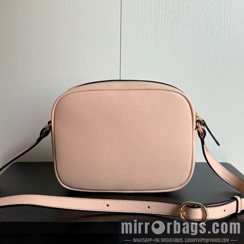 Replica Gucci Bags 1:1 820429 21X15.5X8cm DF