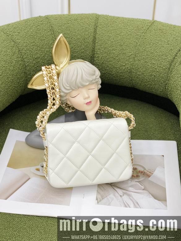 1:1 Replica Chanel Bags SS2022 17cm YG 3colour