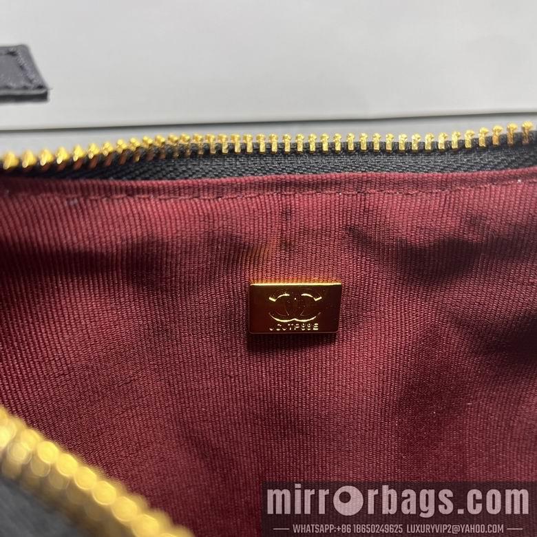 1:1 Replica Chanel Bags 3305 17.5X24X6cm WO 2colour