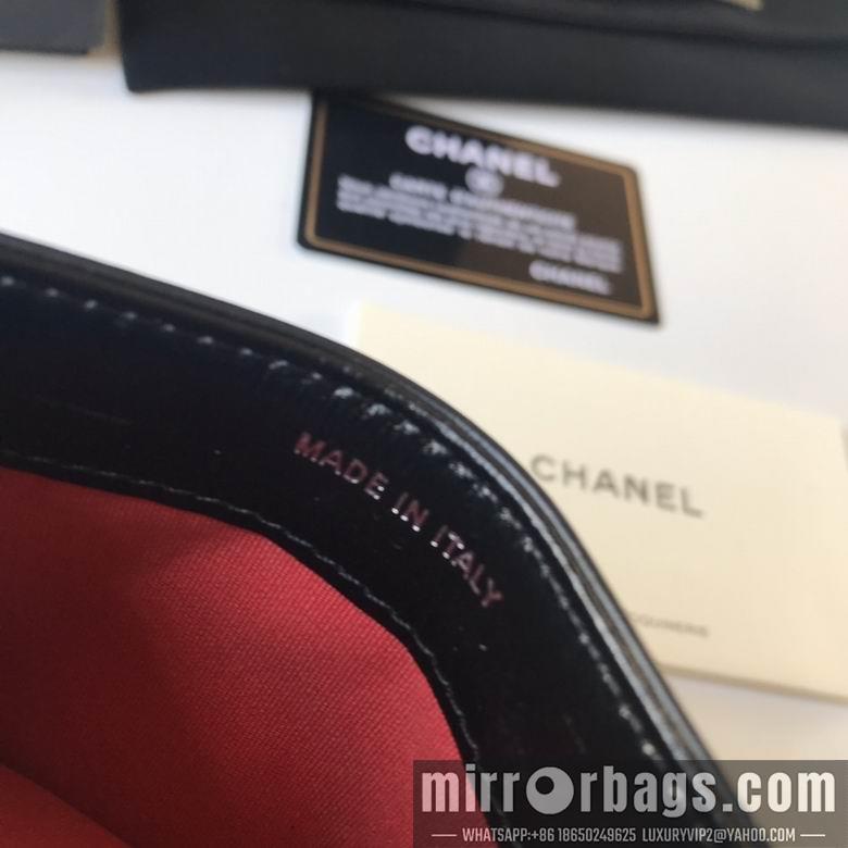 1:1 Replica Chanel Bags A84368 11X7.5cm YG 3colour