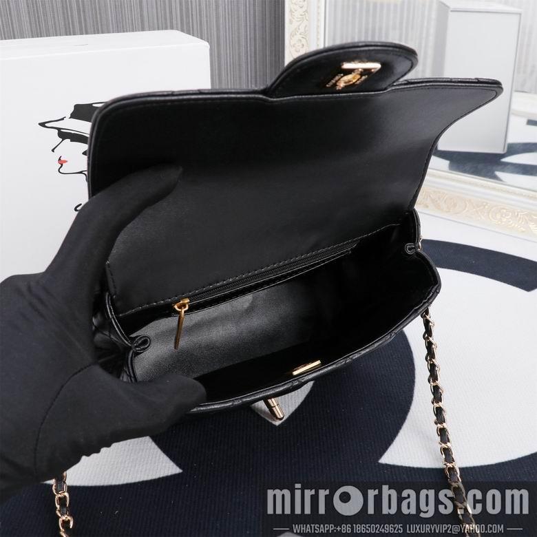 1:1 Replica Chanel Bags 8838 20cm WO 3colour
