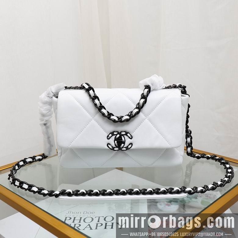 1:1 Replica Chanel Bags 6012 26X16X9cm YG 2colour
