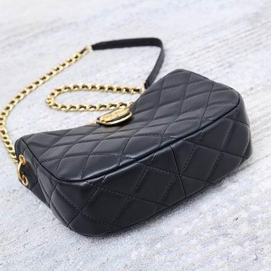 1:1 Replica Chanel Bags 8930 17X23X7cm WO