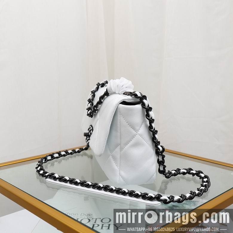 1:1 Replica Chanel Bags 6012 26X16X9cm YG 2colour