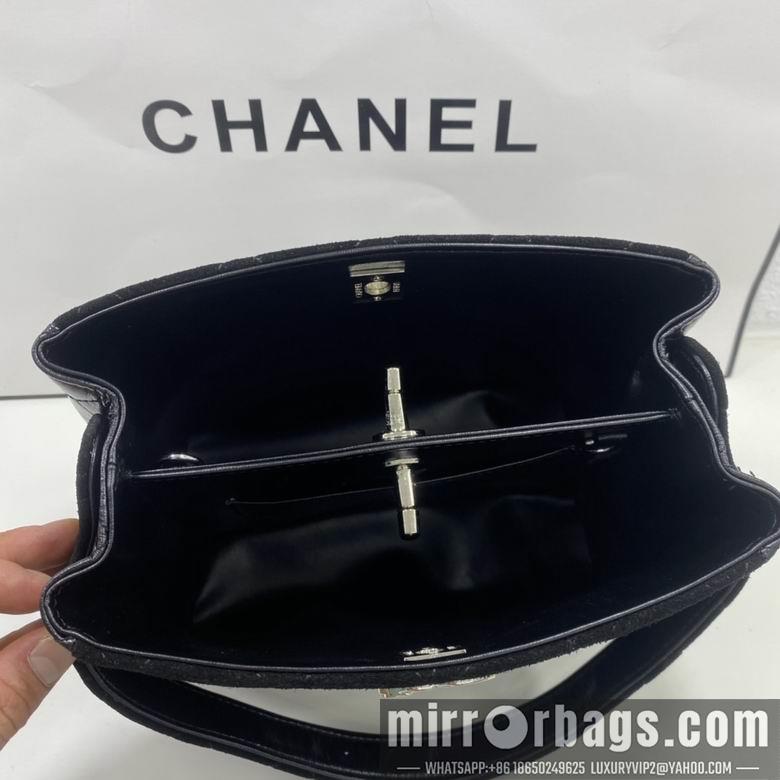 1:1 Replica Chanel Bags 8631 17X22X9.5cm WO 2colour