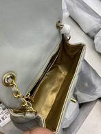 1:1 Replica Chanel Bags BT1786 17cm