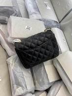 1:1 Replica Chanel Bags BT1786 17cm