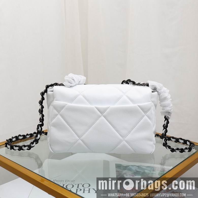 1:1 Replica Chanel Bags 6012 26X16X9cm YG 2colour
