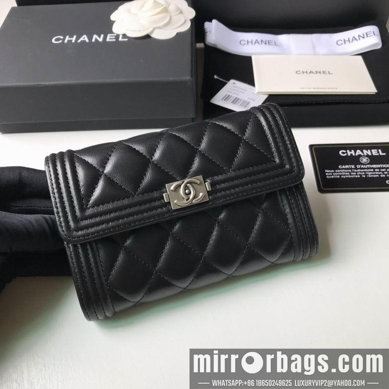 1:1 Replica Chanel Bags A84302 10.5X15X3cm YG 4colour