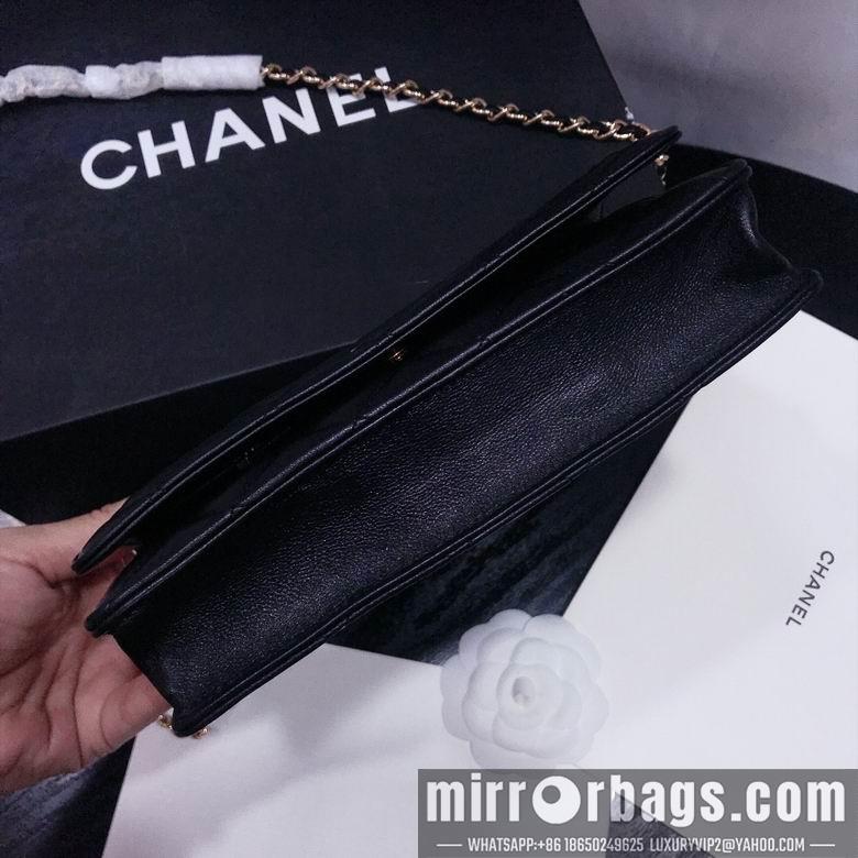 1:1 Replica Chanel Bags 33814 19X13X4cm XMY 3