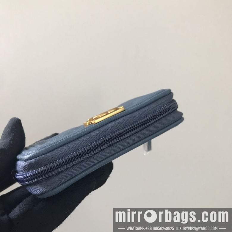 1:1 Replica Chanel Bags 80602 11X7.5cm YG 5