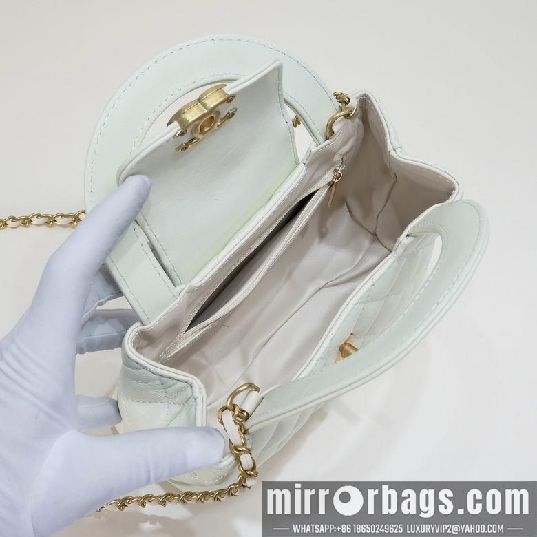 1:1 Replica Chanel Bags 6170 19X13X7cm WO 4