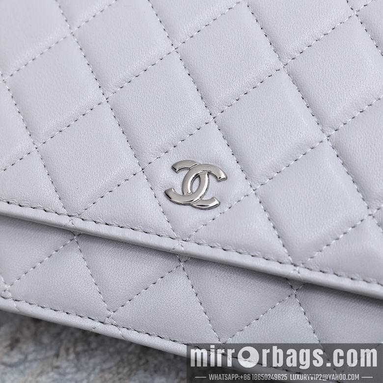 1:1 Replica Chanel Bags 33814 19cm YG 11