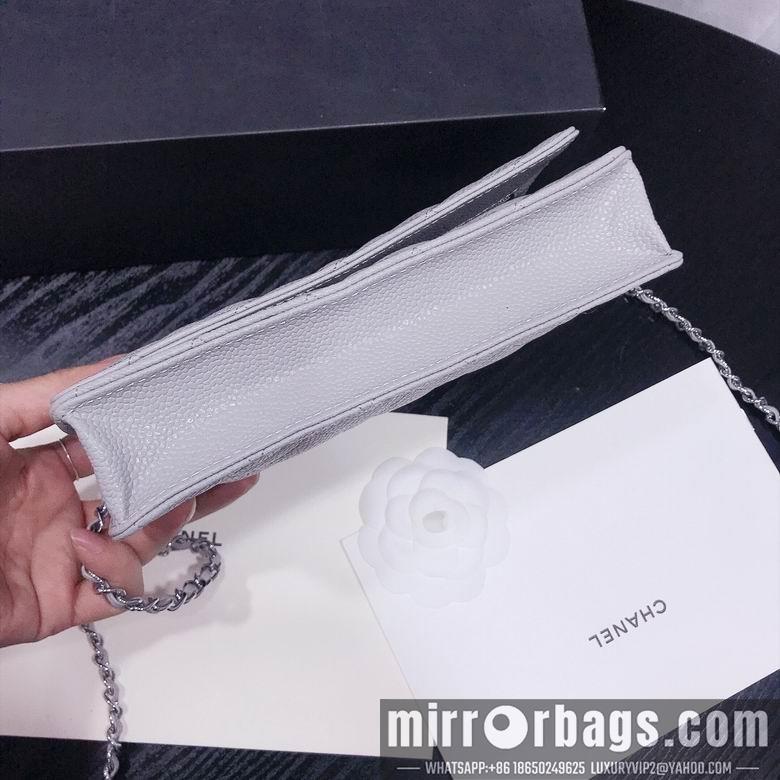 1:1 Replica Chanel Bags 33814 19X13X4cm XMY 17