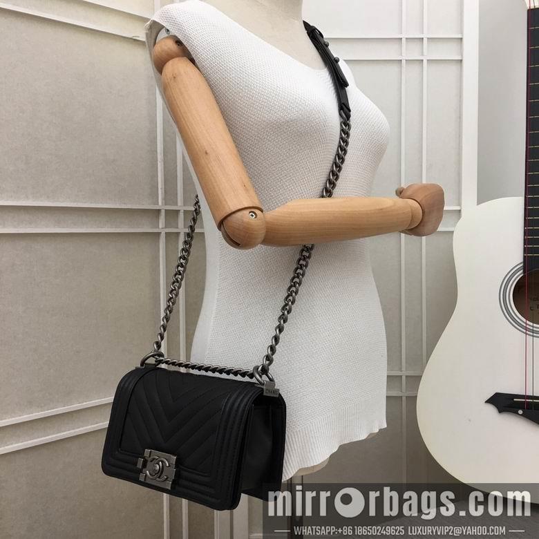 1:1 Replica Chanel Bags 67085 20X12X7.5cm XMY 21