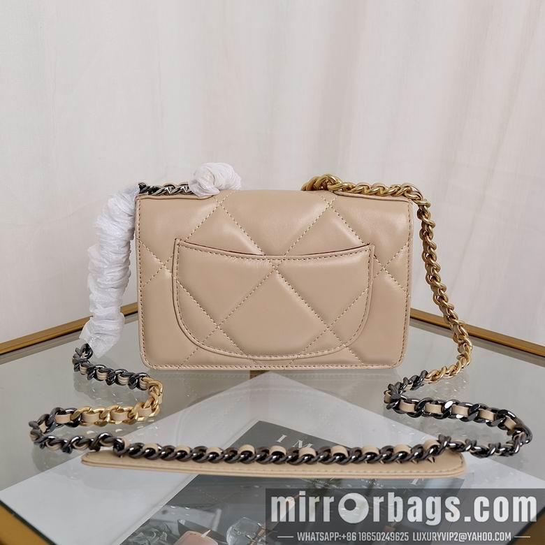 1:1 Replica Chanel Bags 33816 20x14x4.5cm YG 2