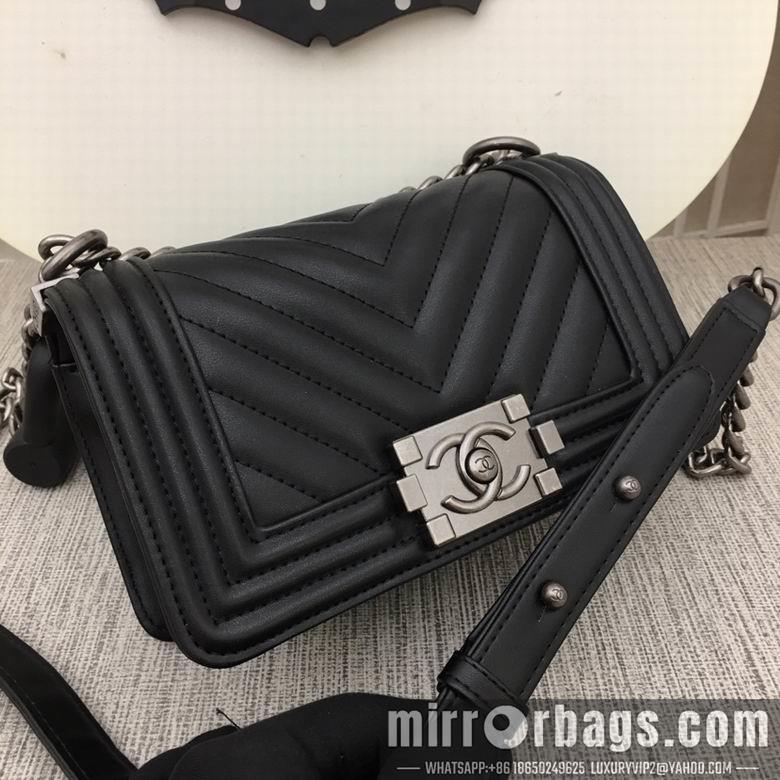 1:1 Replica Chanel Bags 67085 20X12X7.5cm XMY 21
