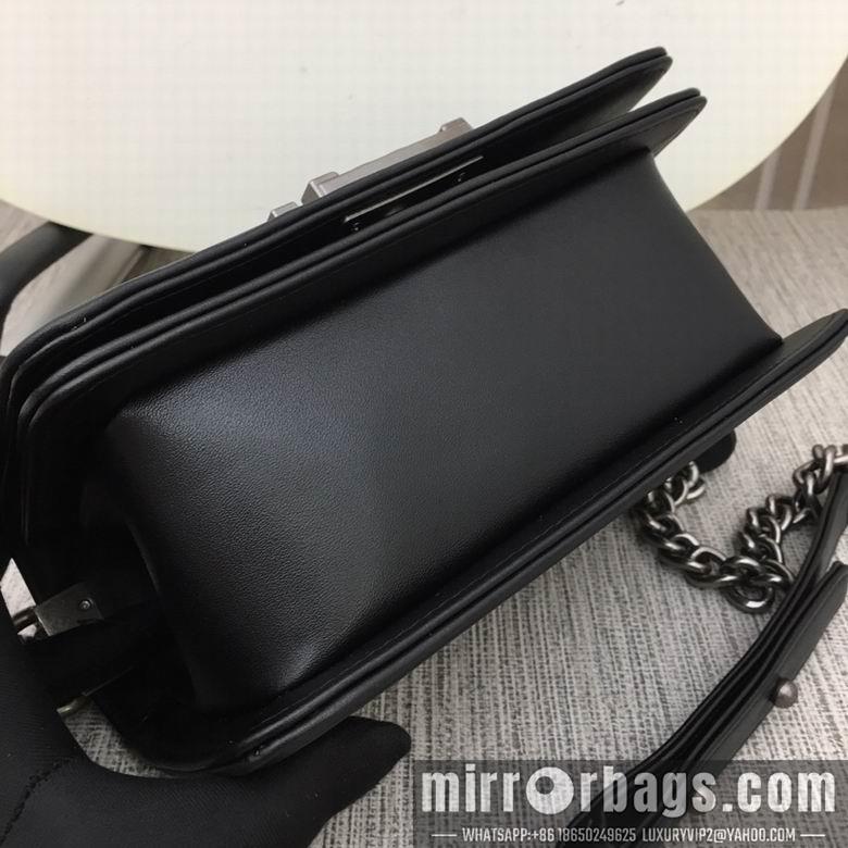 1:1 Replica Chanel Bags 67085 20X12X7.5cm XMY 21
