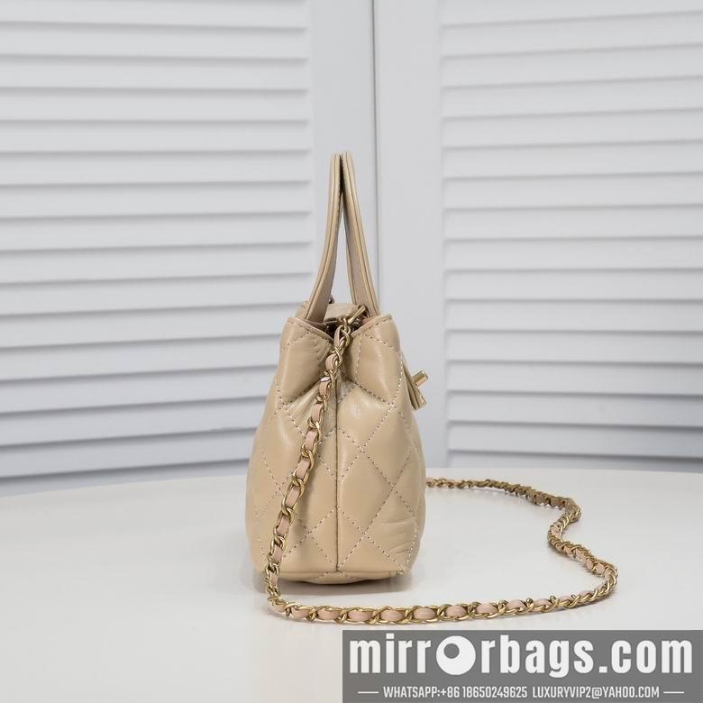 1:1 Replica Chanel Bags 6170 19X13X7cm WO 2