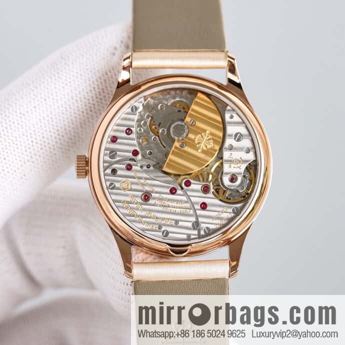 The TW factory has fully upgraded the new model, and the Patek Philippe PP classical series has shocked the 4997/200R-001 women's Cal.240 integrated movement watch.