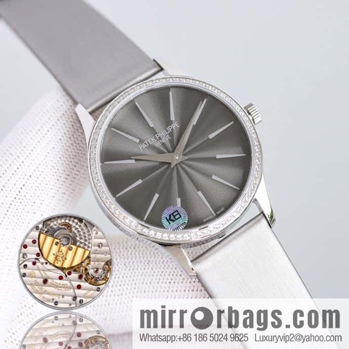 The TW factory has fully upgraded the new model, and the Patek Philippe PP classical series has shocked the 4997/200R-001 women's Cal.240 integrated movement watch.