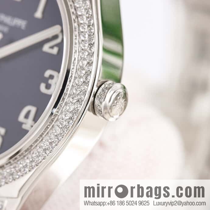 Patek Philippe TWENTY~ 4 Series 7300 324SC Self-winding Movement Watch