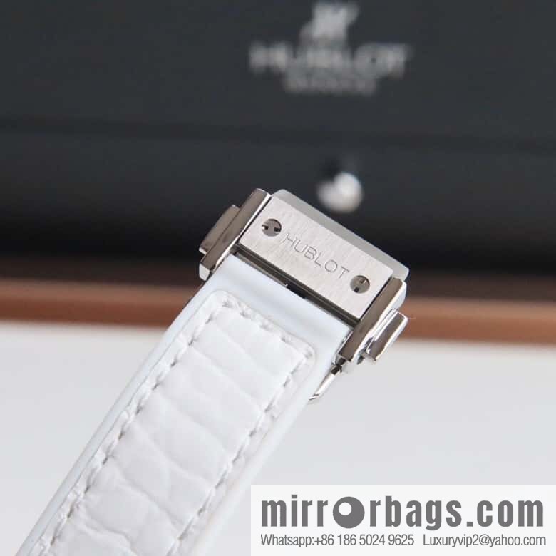 Hublot Classic Series, Hublot Women's 33mm Quartz High-End Watch