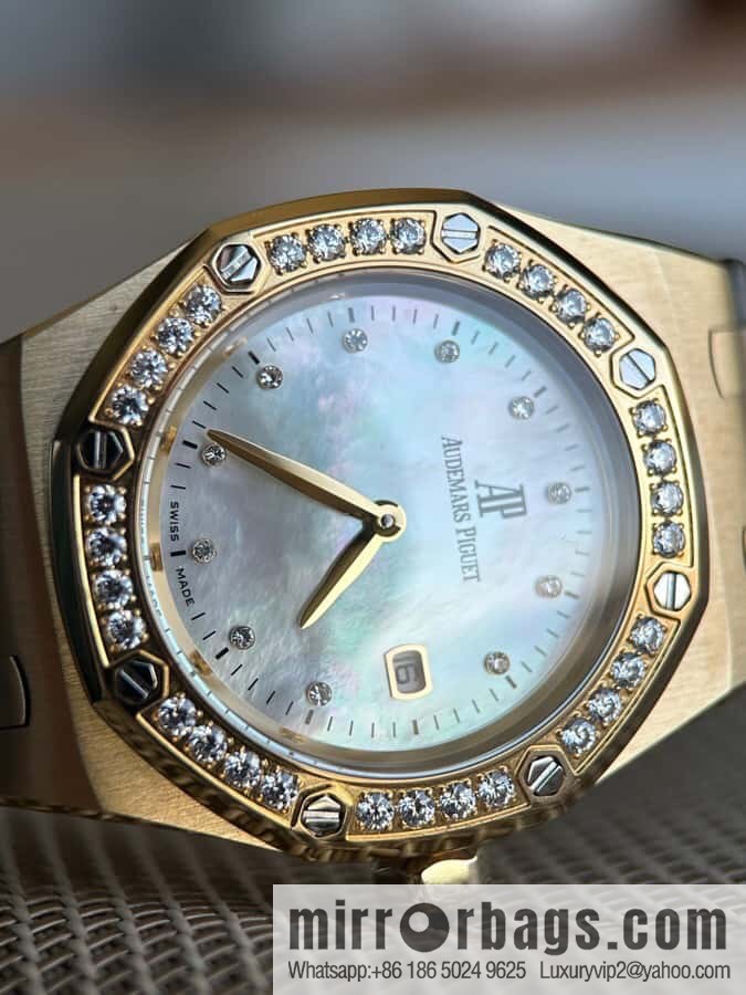 Alligator Leather RF Factory, Audemars Piguet Royal Oak Series Model 67601 Quartz Watch