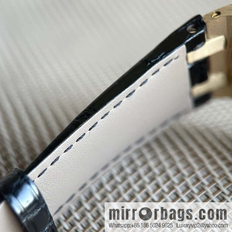 Alligator Leather RF Factory, Audemars Piguet Royal Oak Series Model 67601 Quartz Watch