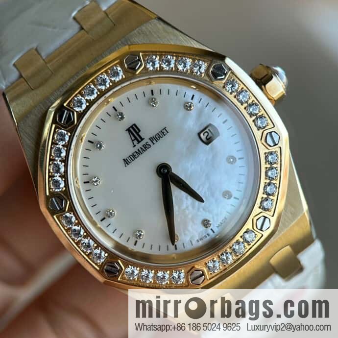 Alligator Leather RF Factory, Audemars Piguet Royal Oak Series Model 67601 Quartz Watch