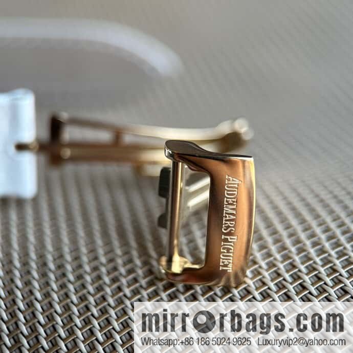 Alligator Leather RF Factory, Audemars Piguet Royal Oak Series Model 67601 Quartz Watch