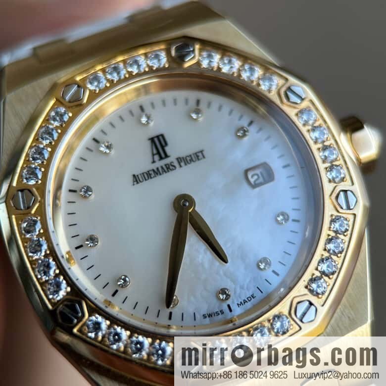 Alligator Leather RF Factory, Audemars Piguet Royal Oak Series Model 67601 Quartz Watch
