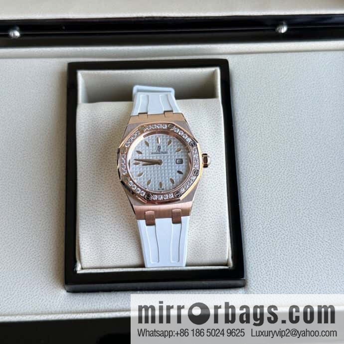 Alligator Leather RF Factory, Audemars Piguet Royal Oak Series Model 67601 Quartz Watch