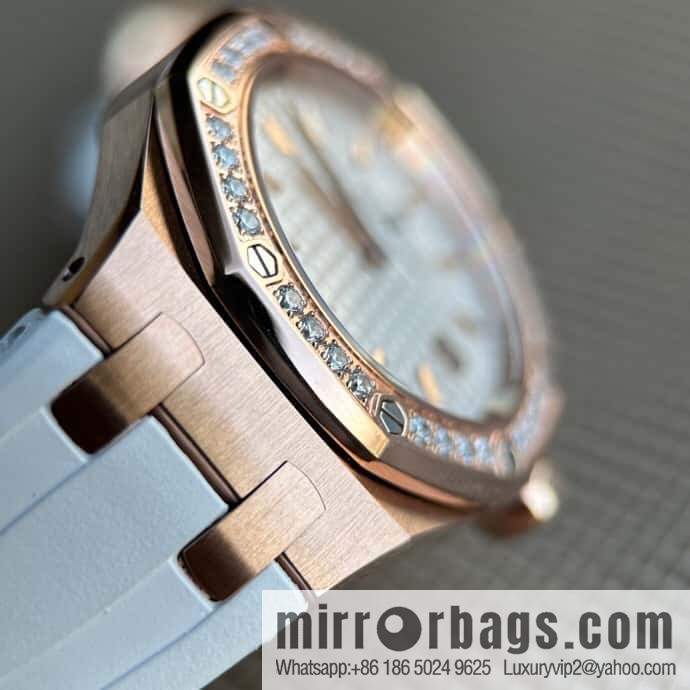 Alligator Leather RF Factory, Audemars Piguet Royal Oak Series Model 67601 Quartz Watch