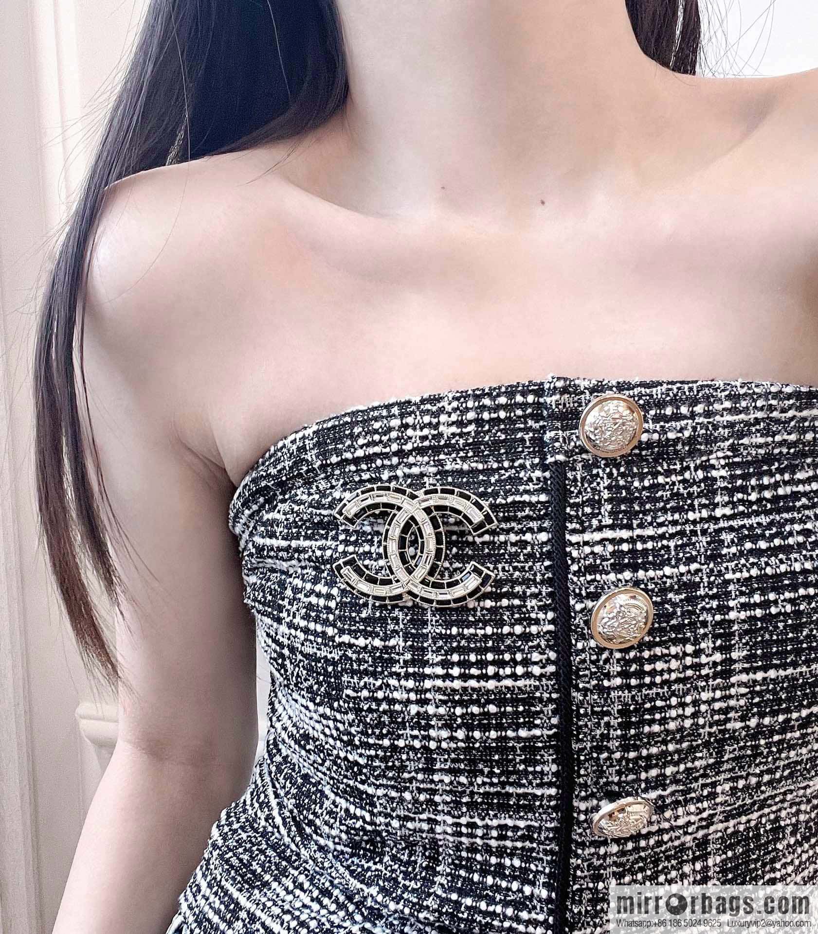 ❗️New ❗️ Chanel brooch ☀️ new ☑️ Chanel square diamond brooch ☀️
