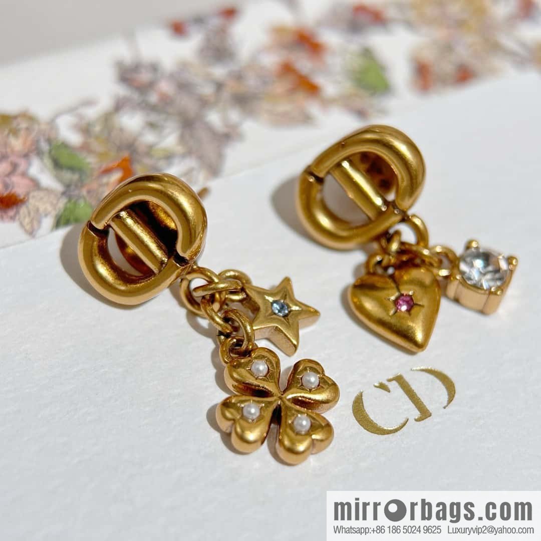 New ☑️ DIOR Dior CD four-leaf clover peach heart love stud earrings