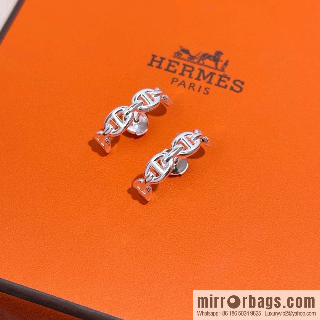 ❗️New ❗️ New ☑️ Hermès HERMES smooth pig nose stud earrings