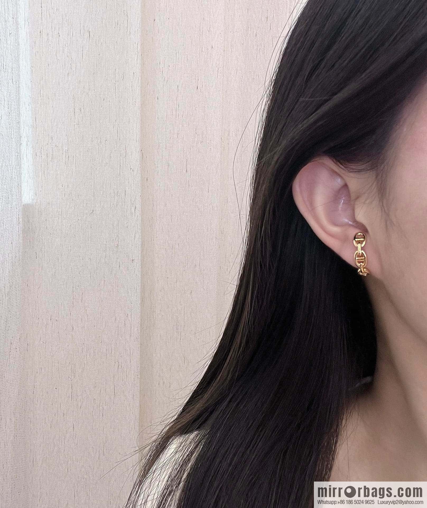 ❗️New ❗️ New ☑️ Hermès HERMES smooth pig nose stud earrings