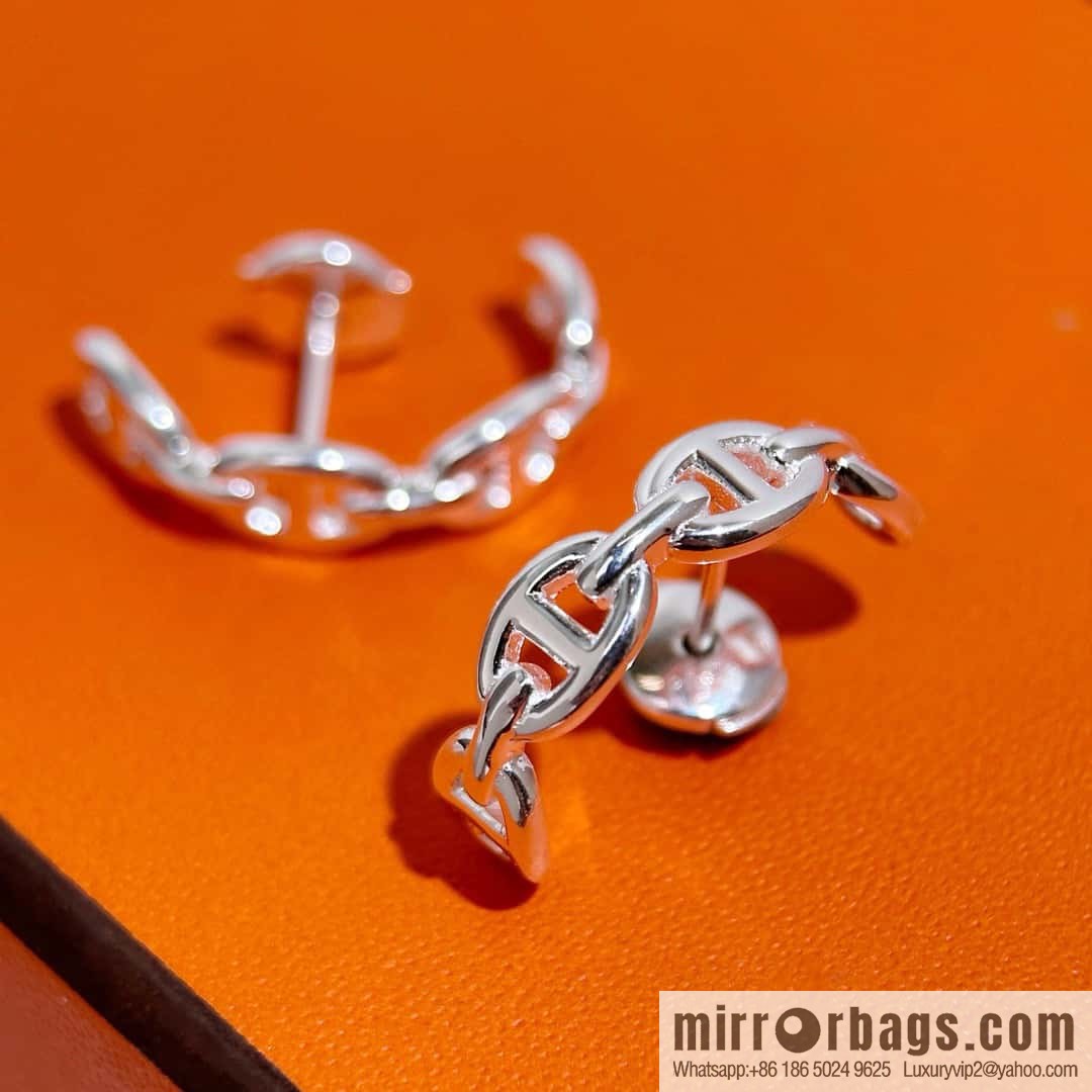 ❗️New ❗️ New ☑️ Hermès HERMES smooth pig nose stud earrings
