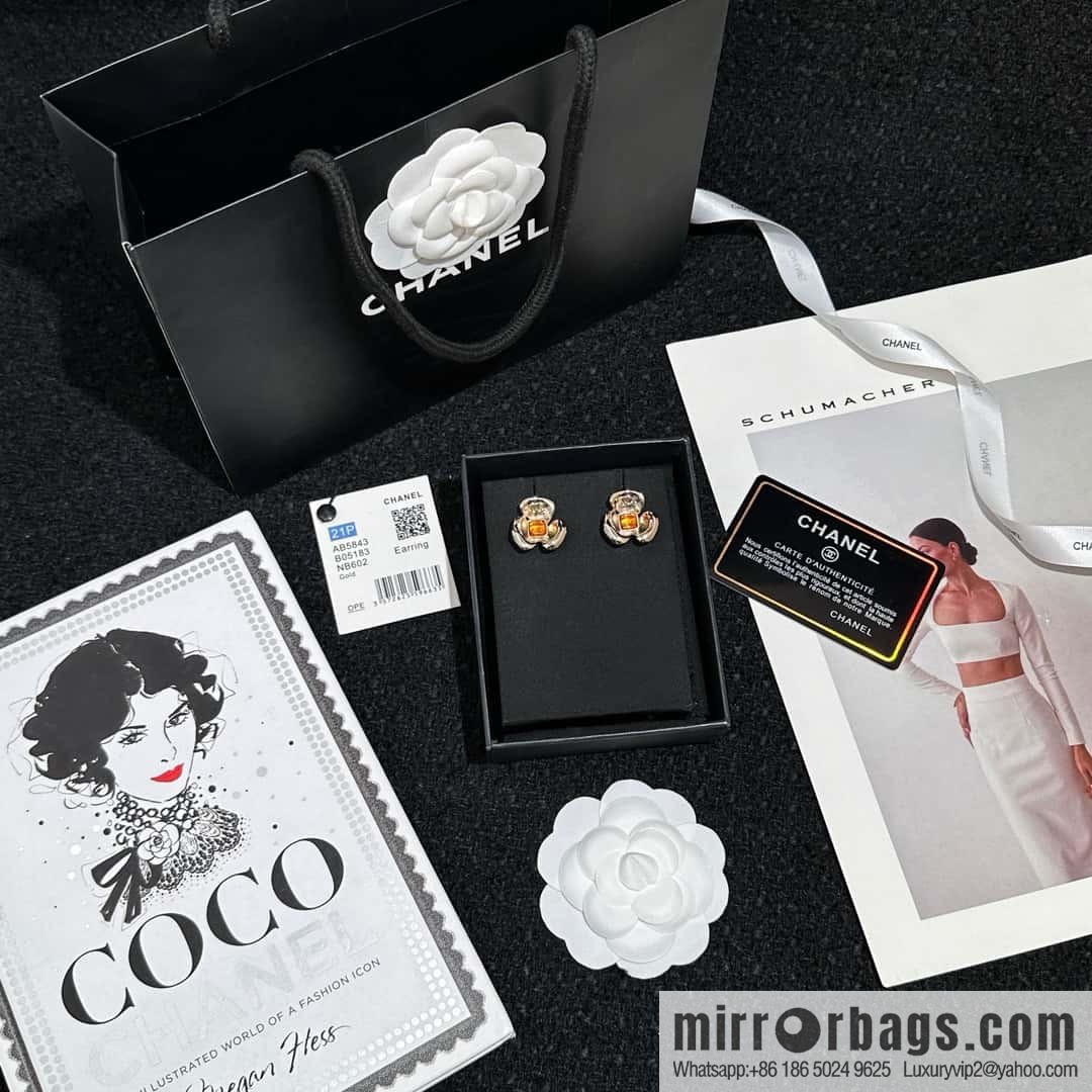 ❗️New ❗️ Chanel stud earrings ☀️ new ☑️ Chanel C1 double c camellia stud earrings ☀️