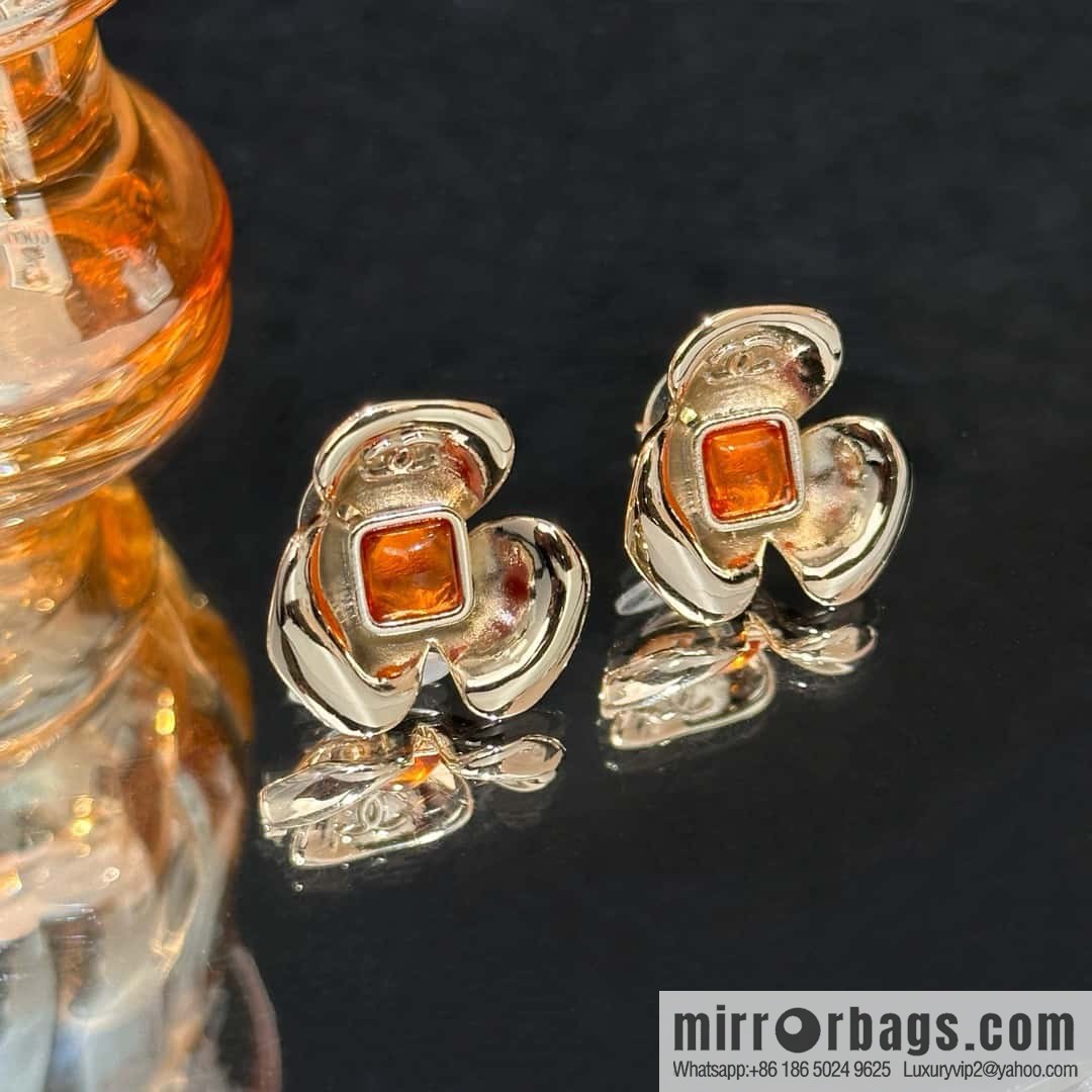 ❗️New ❗️ Chanel stud earrings ☀️ new ☑️ Chanel C1 double c camellia stud earrings ☀️