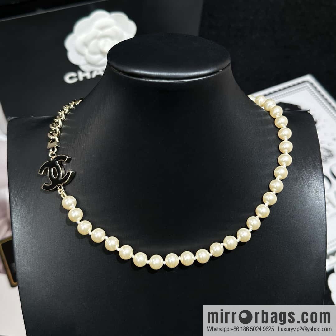 ❗️New ❗️ Chanel necklace ☀️ new ☑️ Chanel double c pearl necklace ☀️