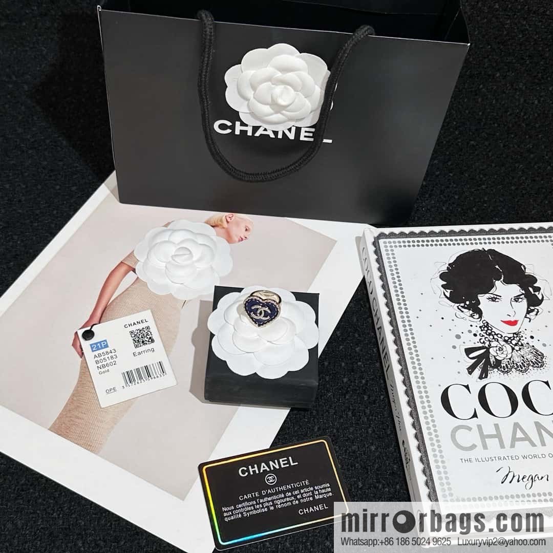 ❗️New ❗️ Chanel ring ☀️ new ☑️ Chanel double c denim peach heart love ring ☀️