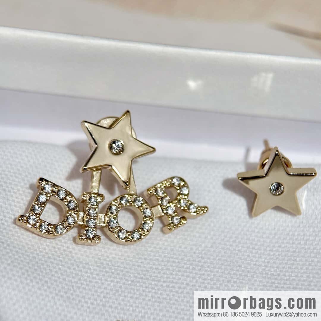New ☑️ DIOR Dior pentagram earrings