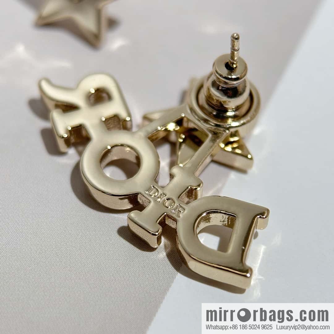 New ☑️ DIOR Dior pentagram earrings