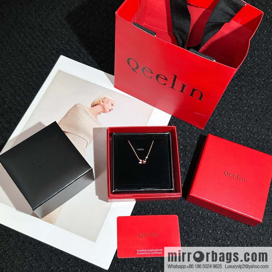 ❗️New ❗️ ☀️ Original ☀️ Qeelin Kirin Goldfish Necklace ☀️